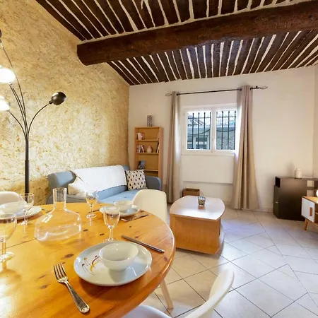 Renting Atypical One Bedroom In The Heart Of * Antibes